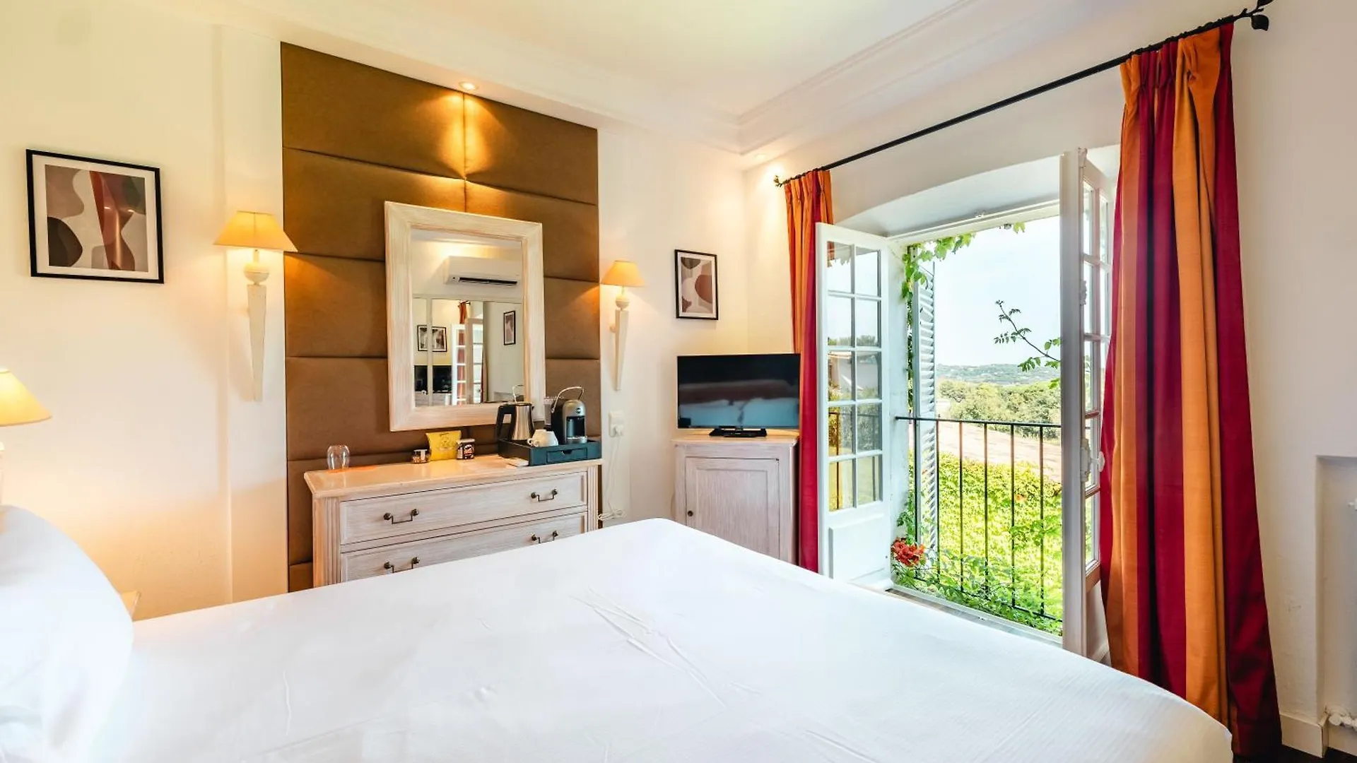 Hotel La Mandarine Saint-Tropez 5*,  France