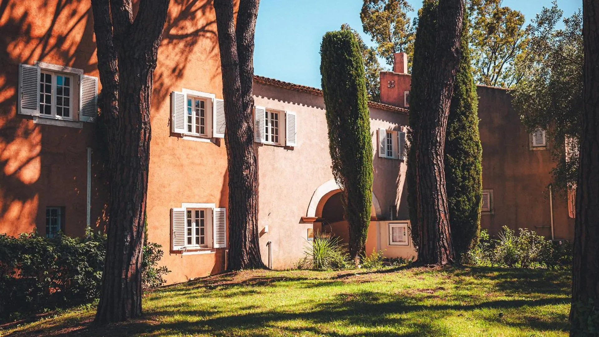 Hotel La Mandarine Saint-Tropez 5*,